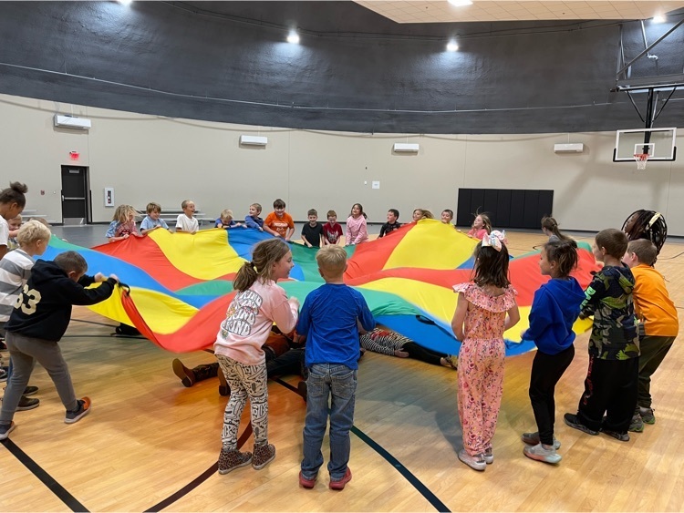 parachute fun playing popcorn